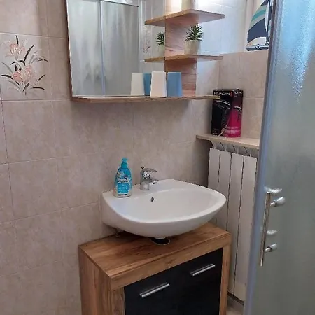 Apartmaji Pri Bosi Nogi Izola Exterior foto