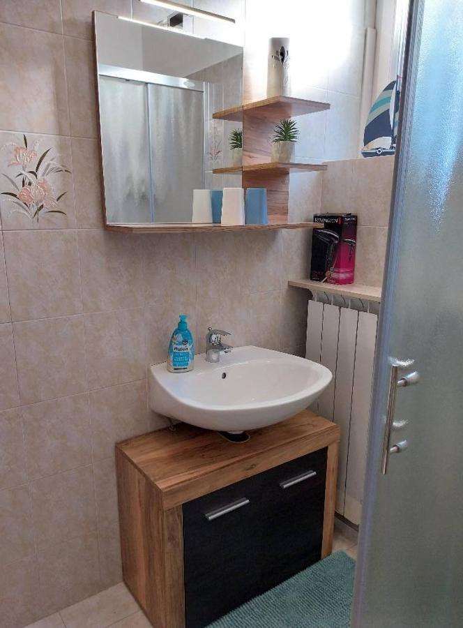 Apartment Apartmaji Pri Bosi Nogi