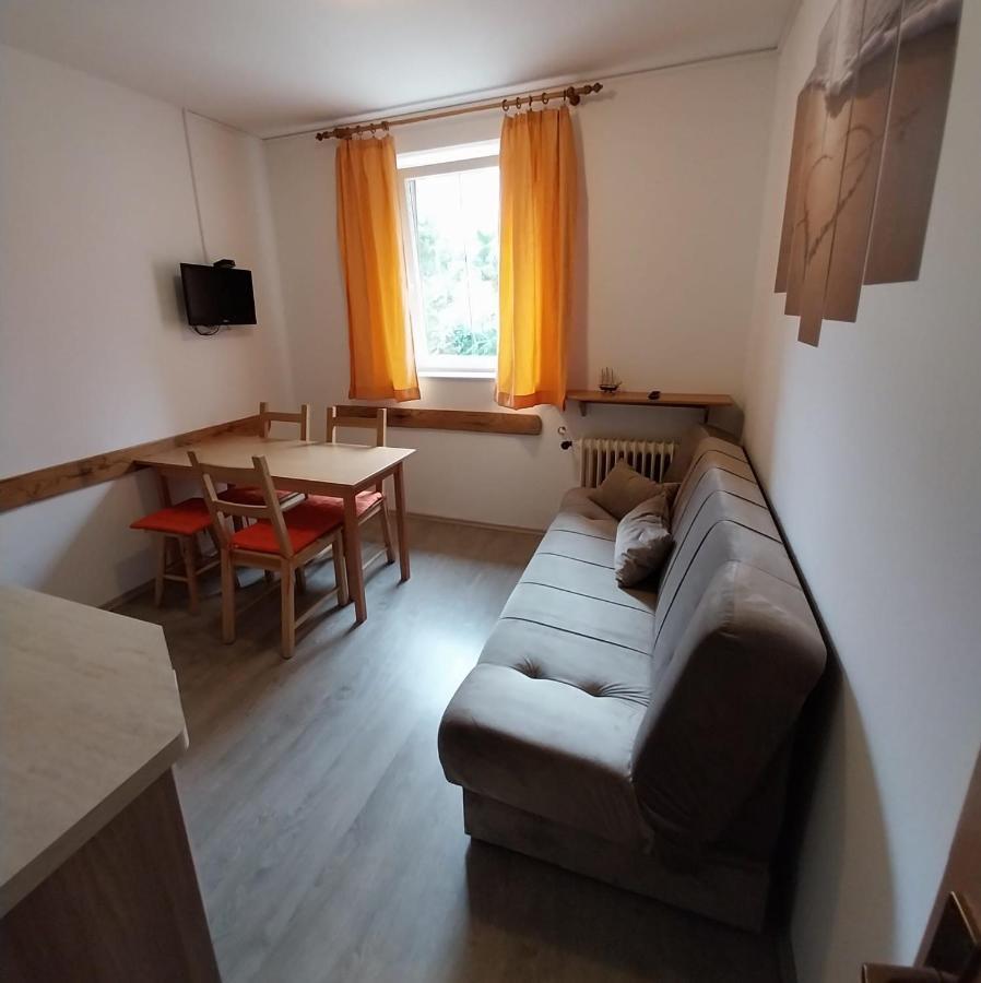 Apartament Apartmaji Pri Bosi Nogi
