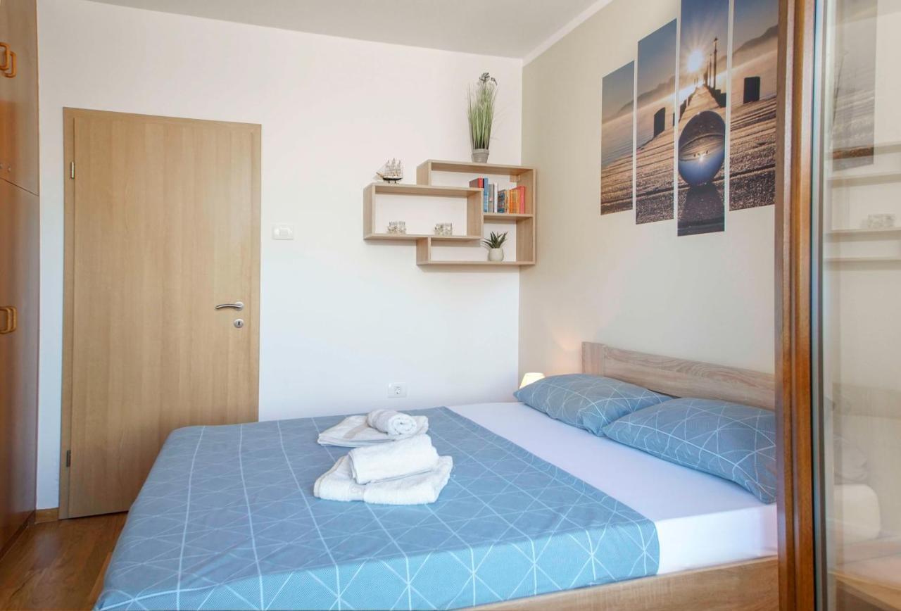 Apartmaji Pri Bosi Nogi Apartment *